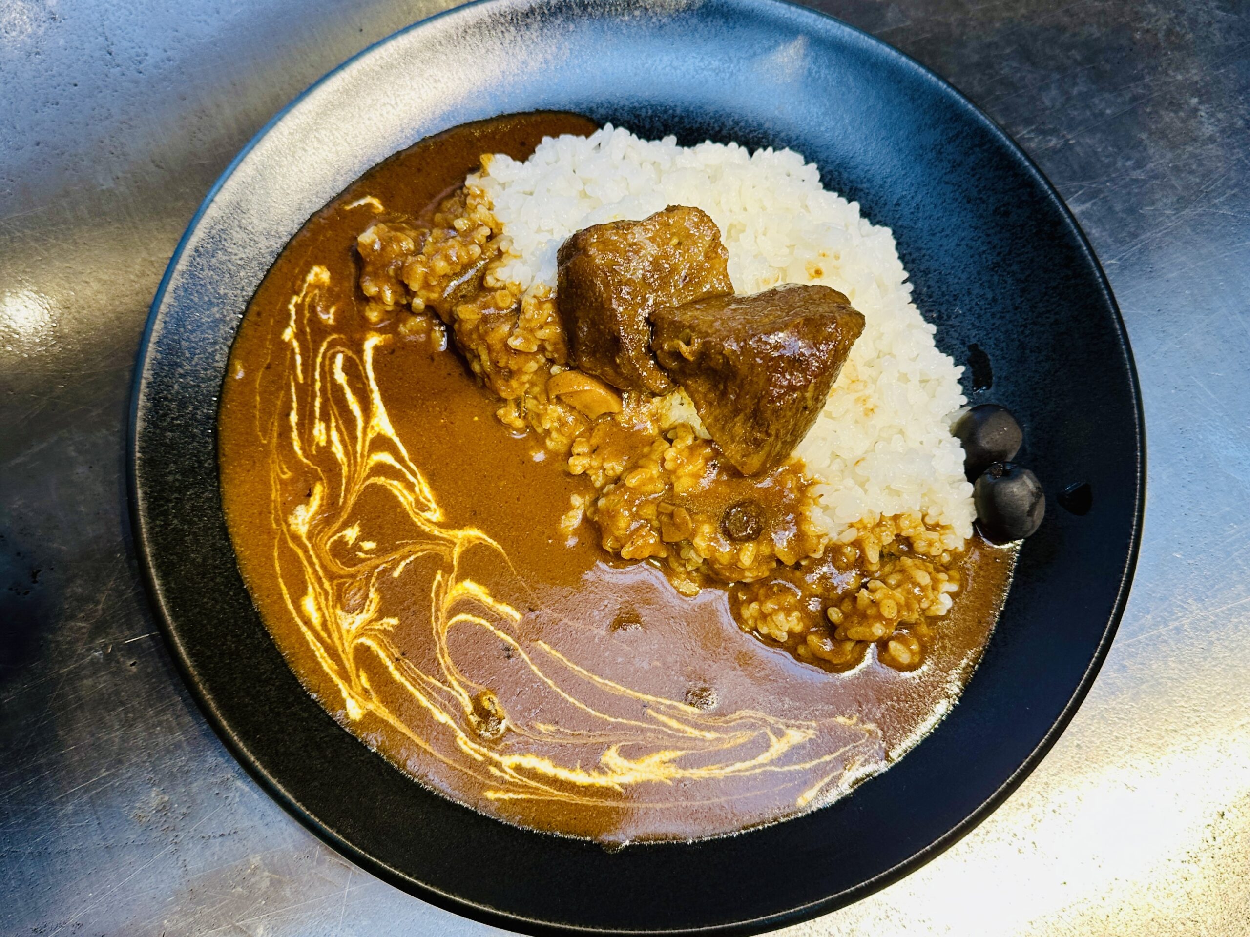 シーハトーブ｜南紀白浜で味わう72時間仕込みの欧風ビーフカレーと熊野牛ステーキ｜熊野古道観光にもおすすめ